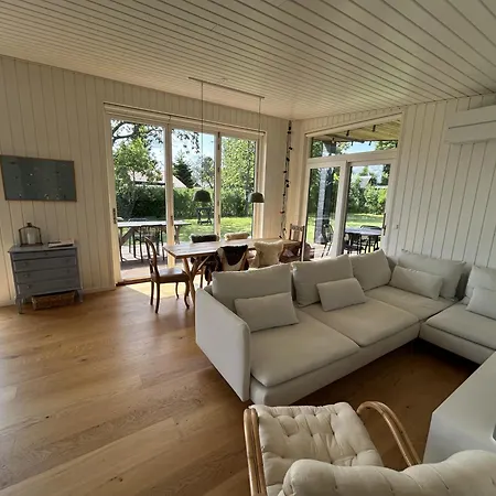 New House 200 Meters From The Waterfront Semesterbostad Odder