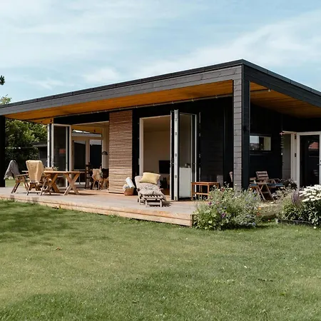 New House 200 Meters From The Waterfront *