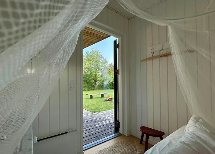New House 200 Meters From The Waterfront Semesterbostad
