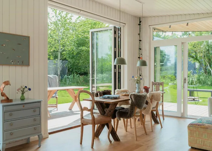 New House 200 Meters From The Waterfront Semesterbostad *