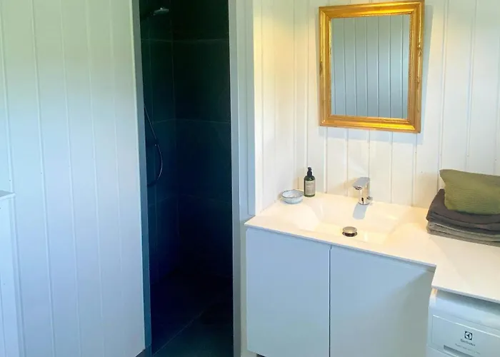 Semesterbostad New House 200 Meters From The Waterfront